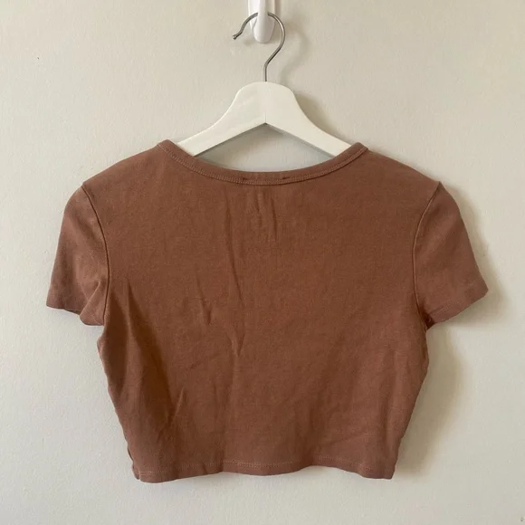Zara Brown Crop Tee - Picture 2 of 5